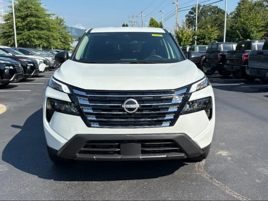 2025 Nissan Rogue S photo 1