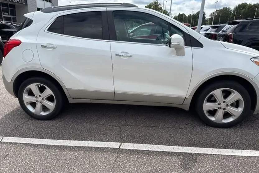 2016 Buick Encore photo 1