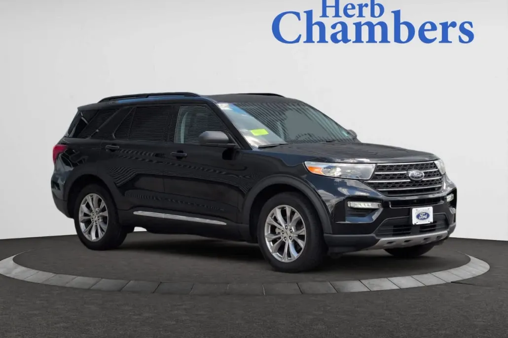 2022 Ford Explorer XLT photo 1