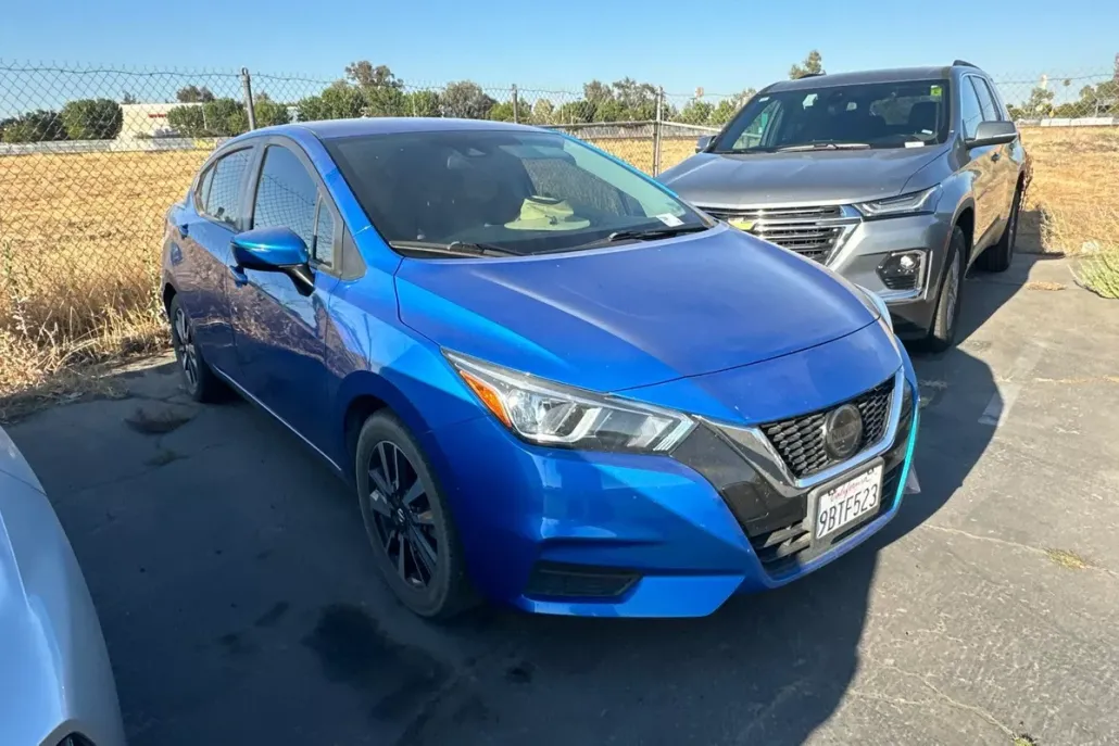 2021 Nissan Versa 1.6 SV photo 1