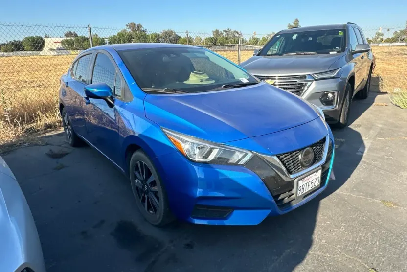 2021 Nissan Versa 1.6 SV photo 1
