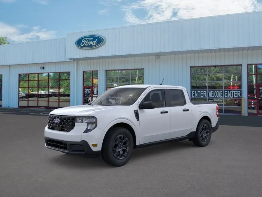 2025 Ford Maverick XLT photo 1