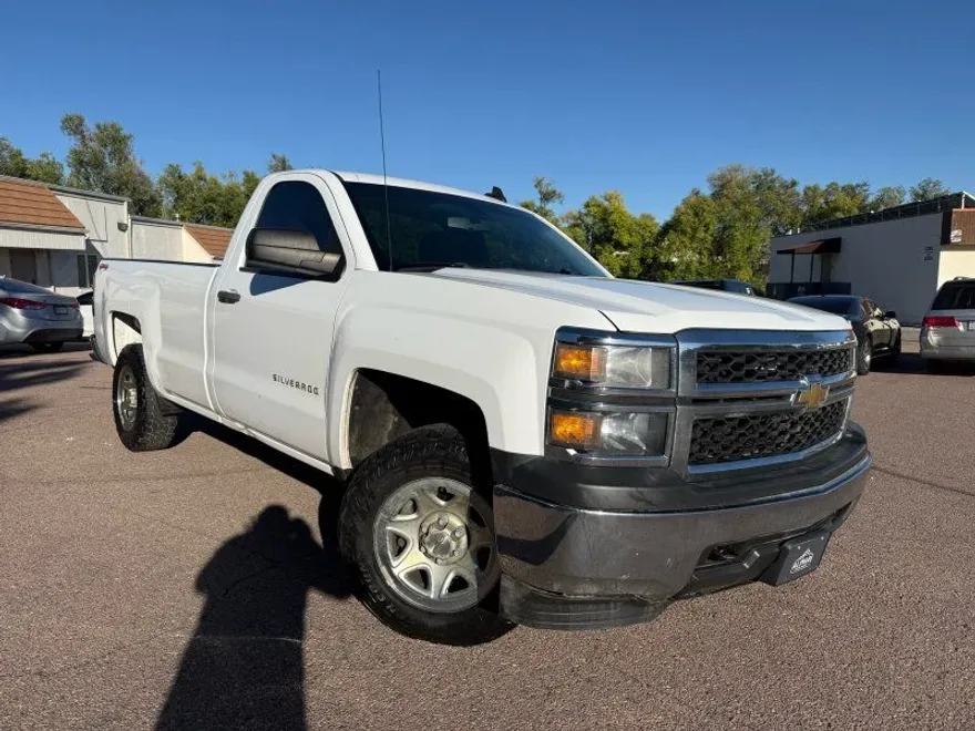 2015 Chevrolet Silverado 1500 LS photo 1