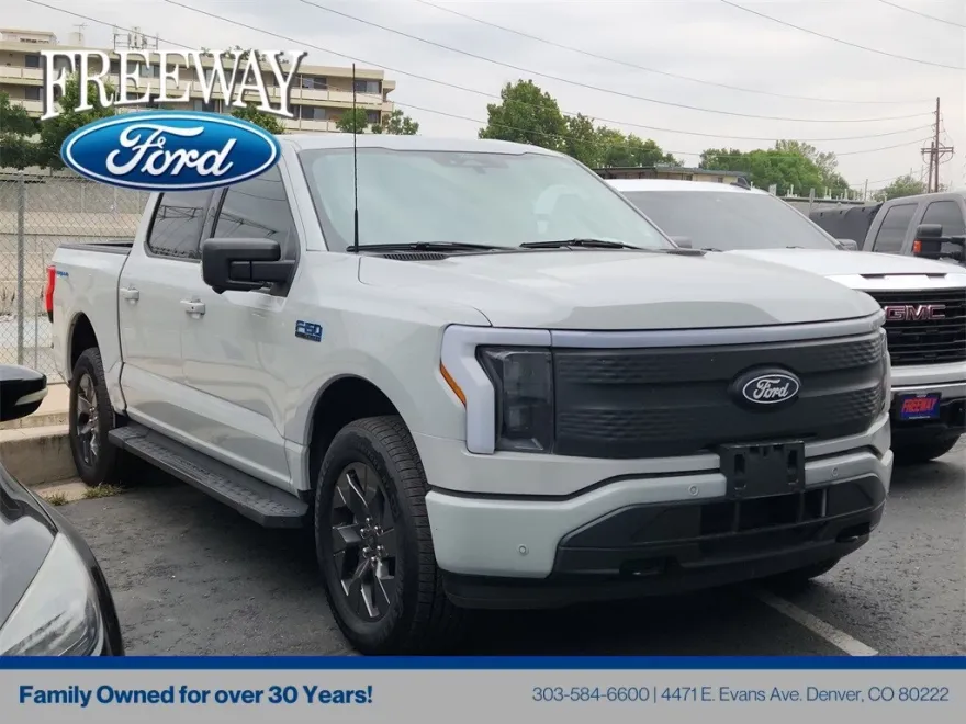 2024 Ford F-150 Lightning photo 1