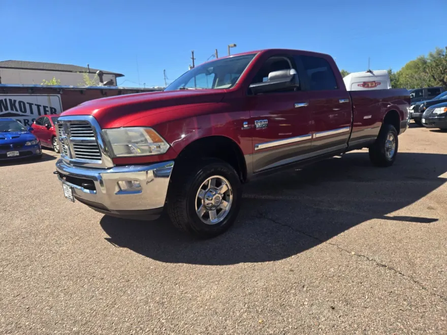 2010 Dodge Ram SLT photo 1