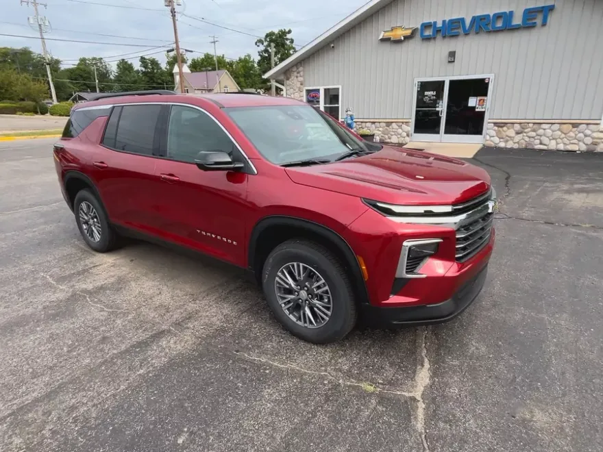 2026 Chevrolet Traverse photo 1