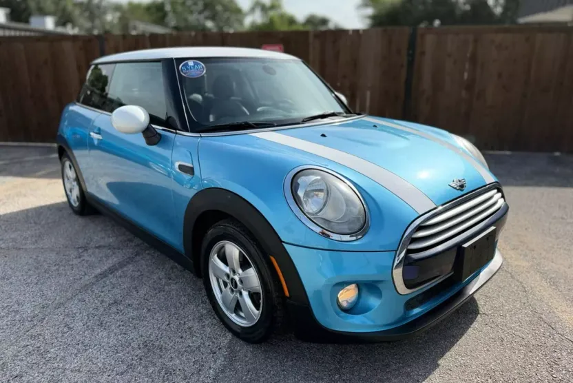 2015 Mini Cooper 2 Door Hardtop photo 1