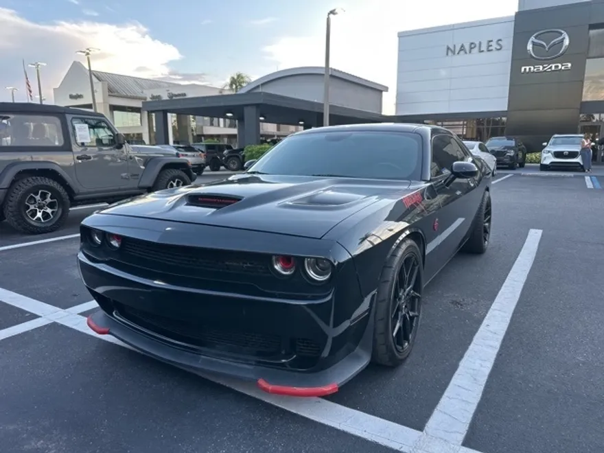 2015 Dodge Challenger SRT8 Hellcat photo 1