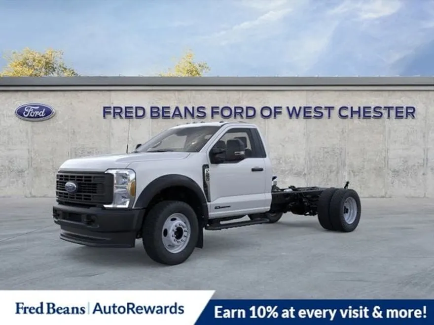 2025 Ford F-550 XL photo 1