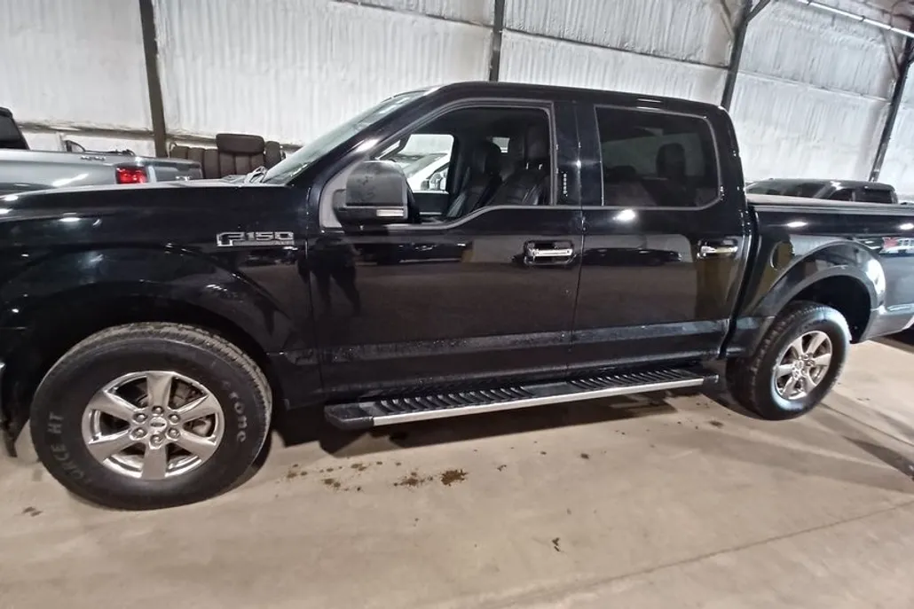2019 Ford F-150 XLT photo 1