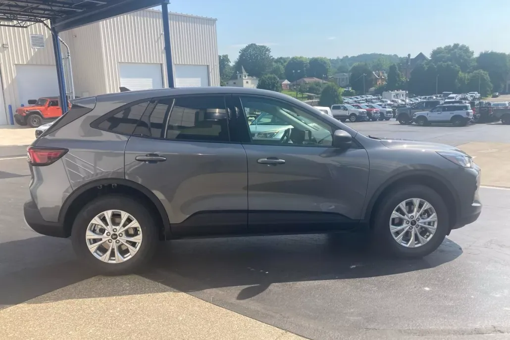 2025 Ford Escape Active photo 1