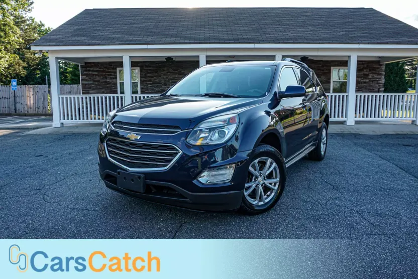 2017 Chevrolet Equinox LT photo 1
