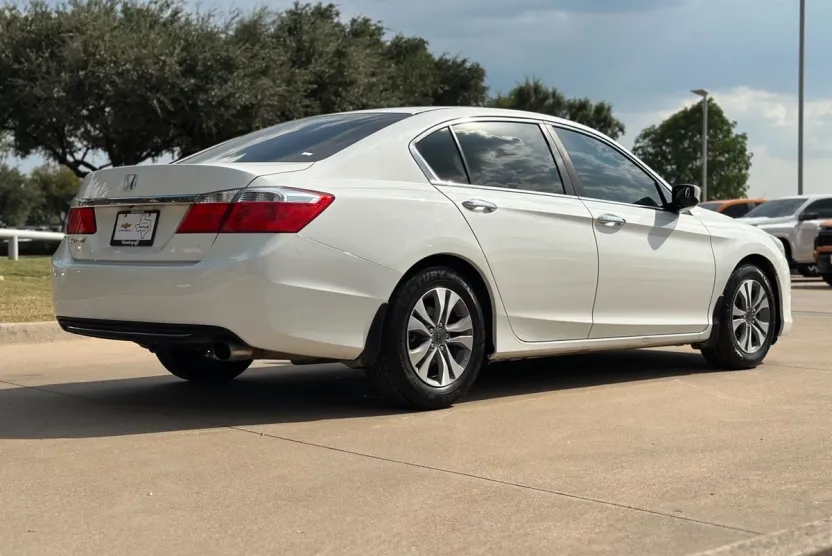 2013 Honda Accord LX photo 1
