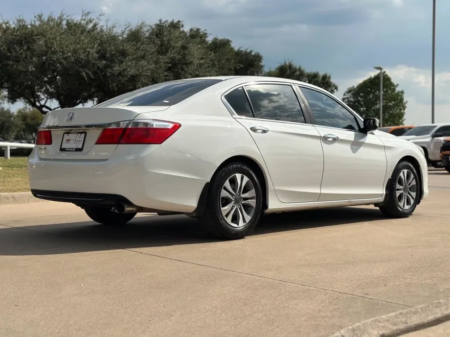 2013 Honda Accord LX photo 1