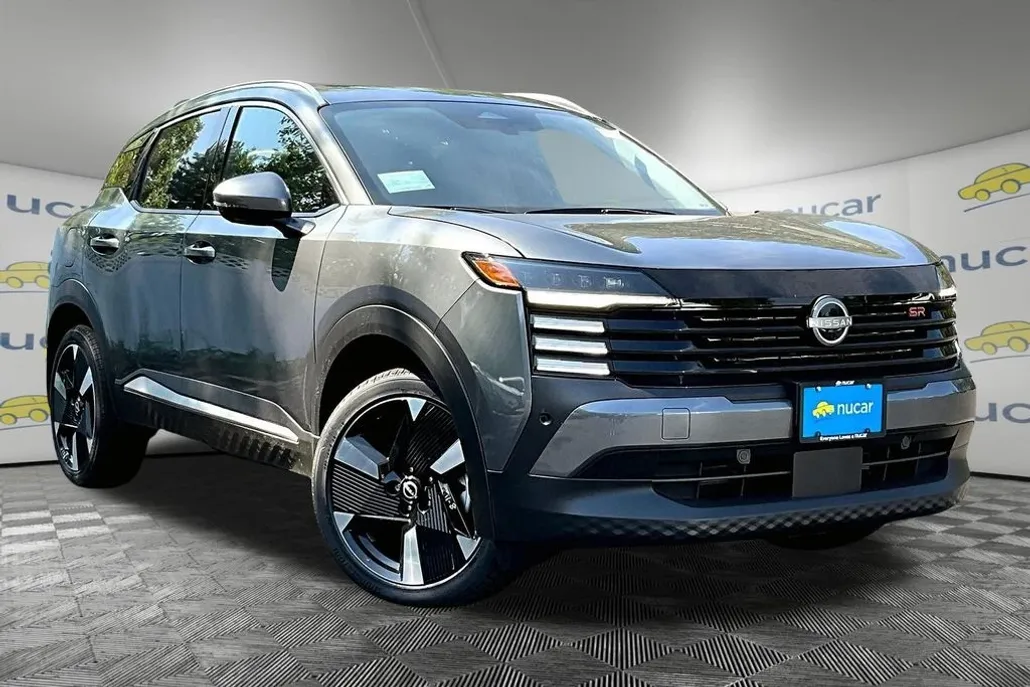 2025 Nissan Kicks SR photo 1
