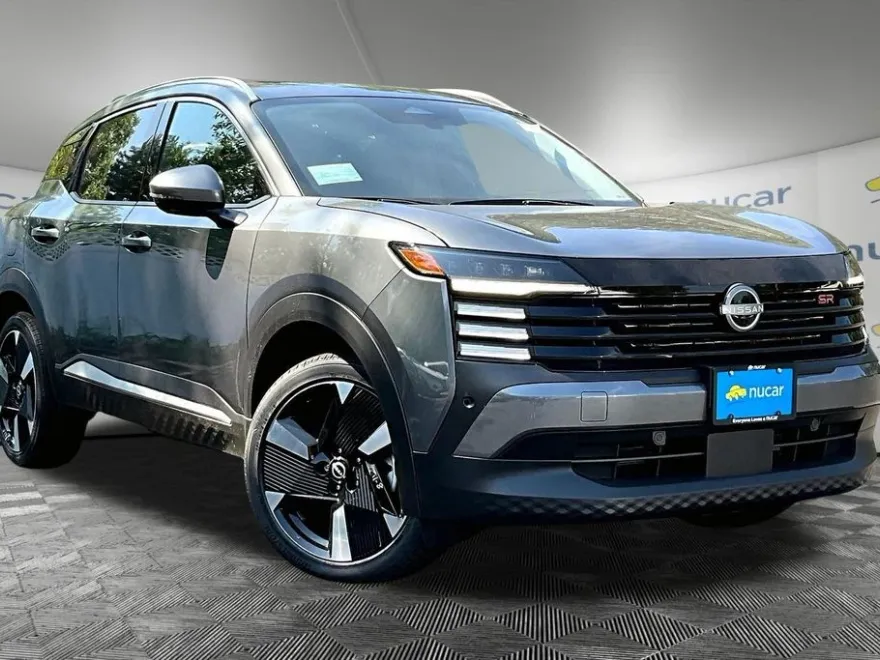 2025 Nissan Kicks SR photo 1