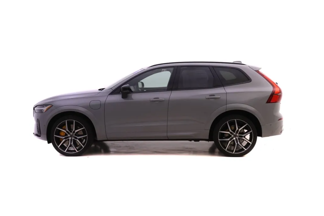 2026 Volvo XC60 Polestar photo 1