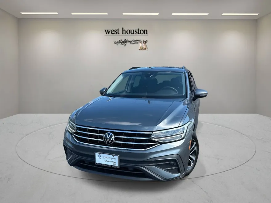 2023 Volkswagen Tiguan S photo 1