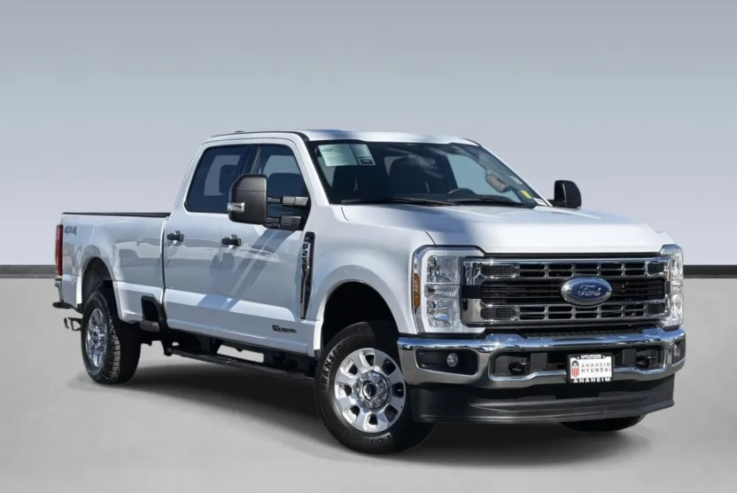 2024 Ford F-250 photo 1