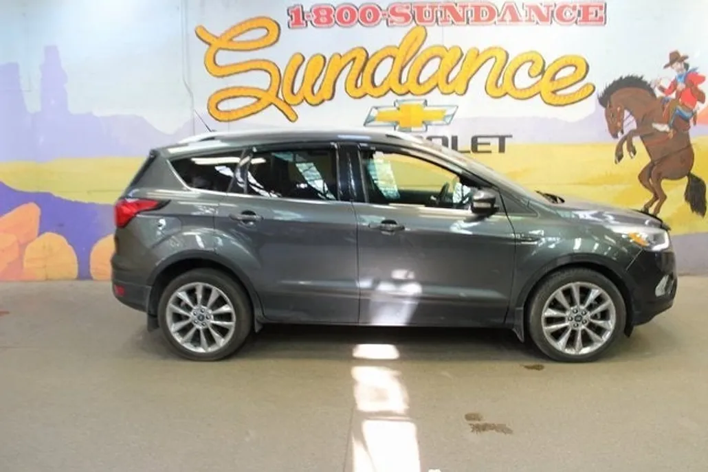 2019 Ford Escape Titanium photo 1