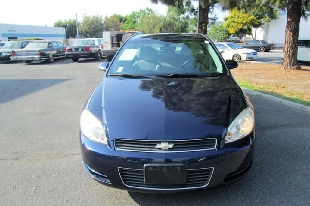 2009 Chevrolet Impala LS photo 1