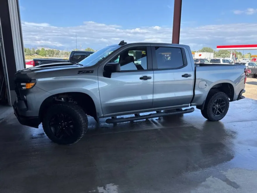 2023 Chevrolet Silverado 1500 Custom Trail Boss photo 1