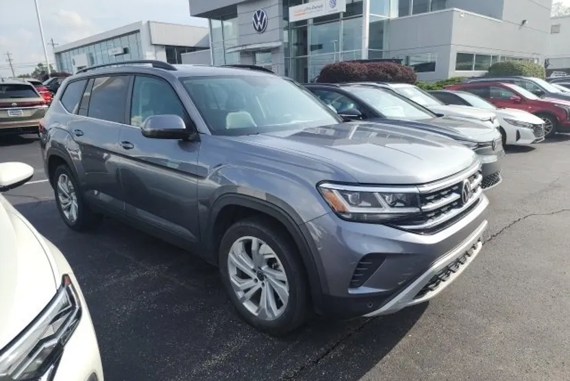 2021 Volkswagen Atlas V6 SE Technology photo 1