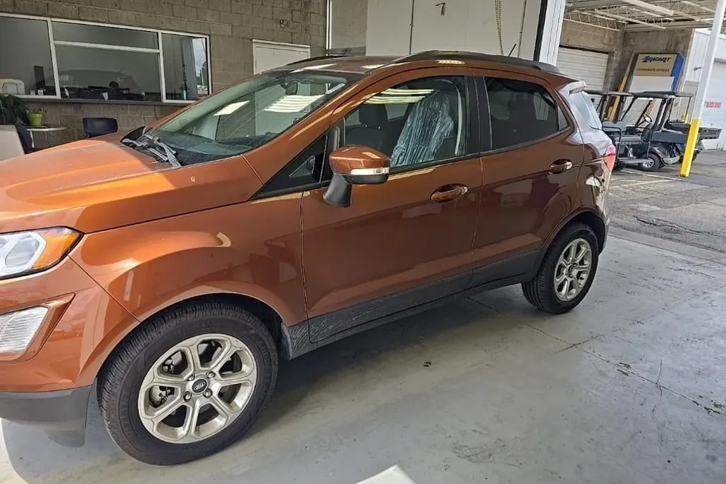 2020 Ford EcoSport SE photo 1