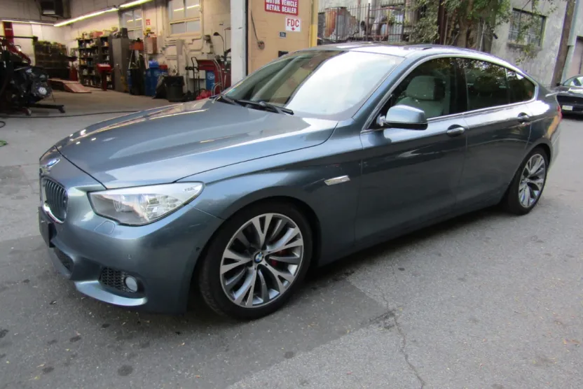 2012 Bmw 550i xDrive GT photo 1