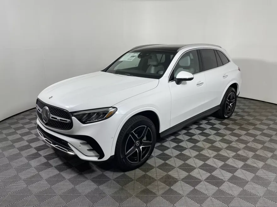 2026 Mercedes Benz GLC 300 photo 1