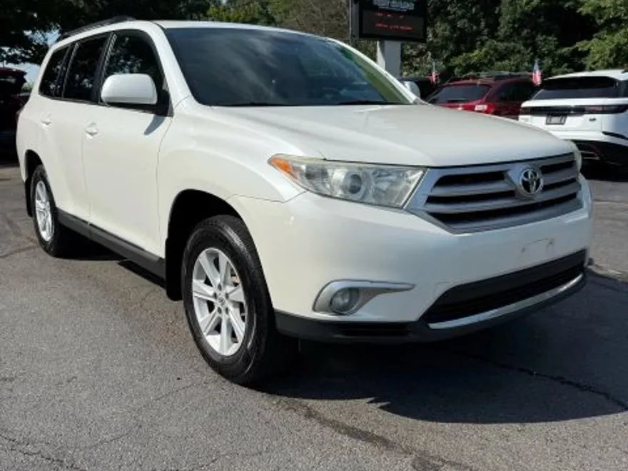 2013 Toyota Highlander SE Sport photo 1