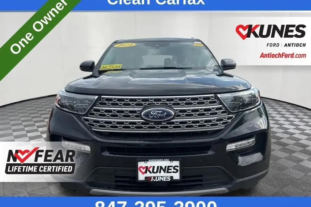 2024 Ford Explorer Limited photo 1