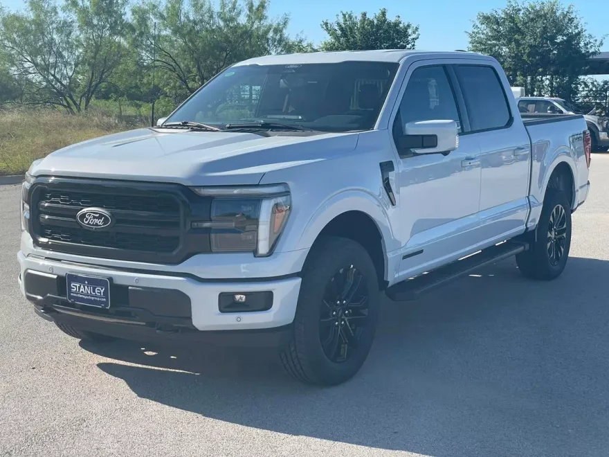 2025 Ford F-150 Lariat photo 1
