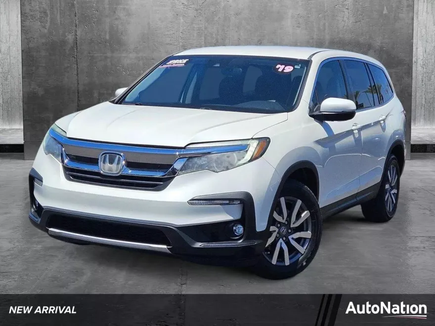 2019 Honda Pilot EX photo 1