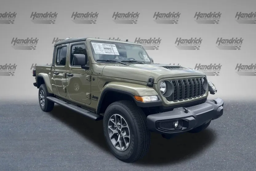 2025 Jeep Gladiator Sport S photo 1