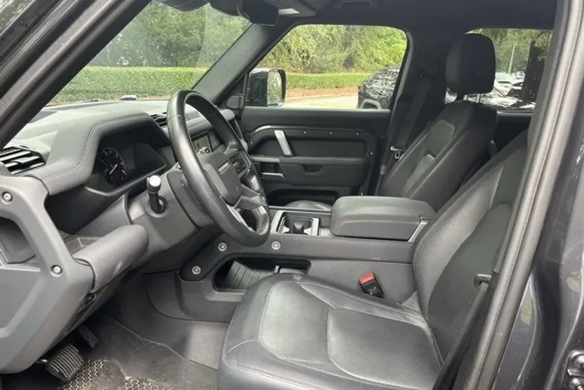 2023 Land Rover Defender X-Dynamic SE photo 1