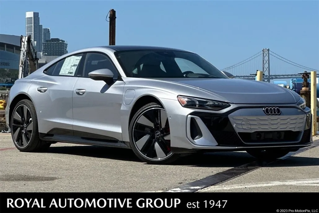 2025 Audi e-tron GT Premium Plus photo 1