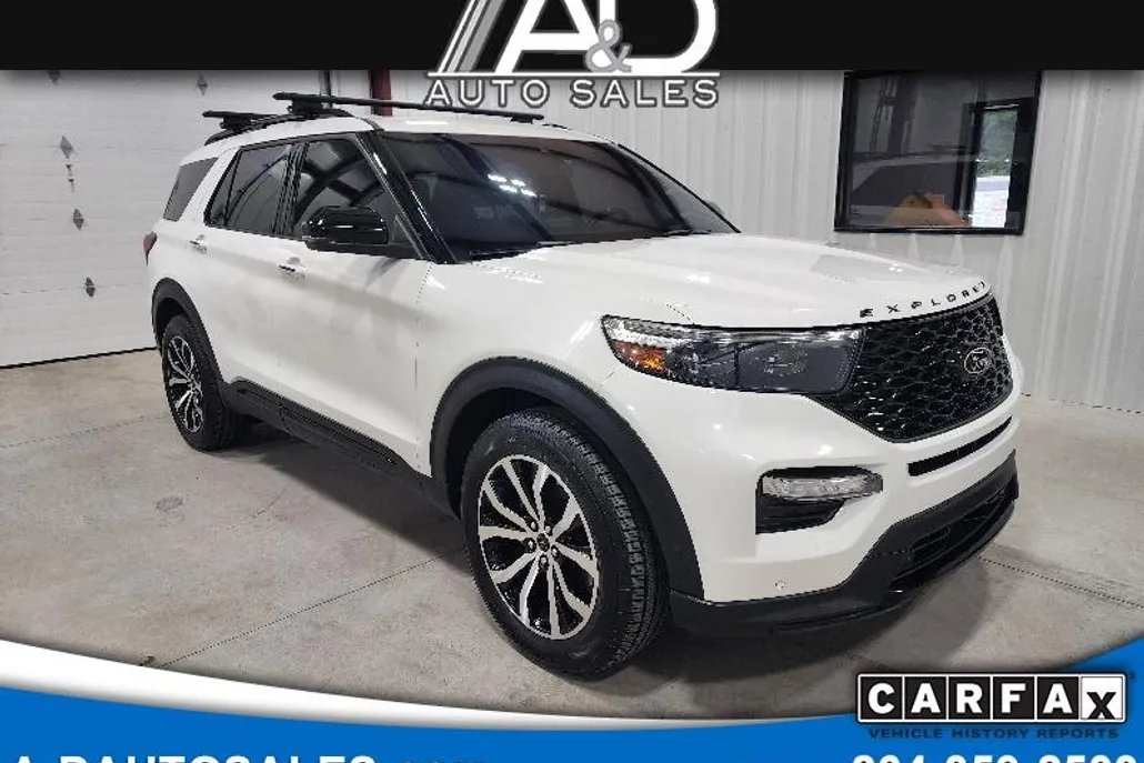 2020 Ford Explorer ST photo 1
