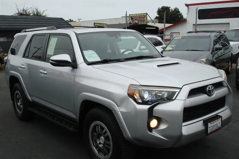 2014 Toyota 4Runner Trail Premium photo 1