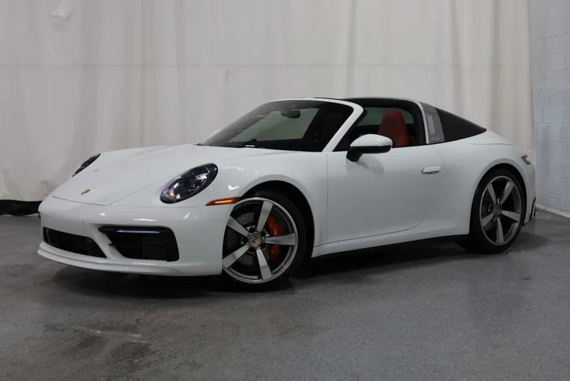 2024 Porsche 911 4S photo 1