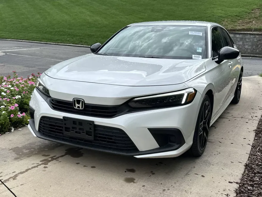 2022 Honda Civic Sport photo 1