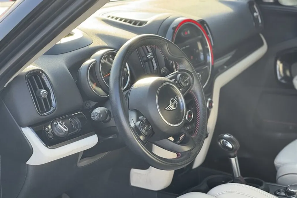 2019 Mini Countryman S photo 1