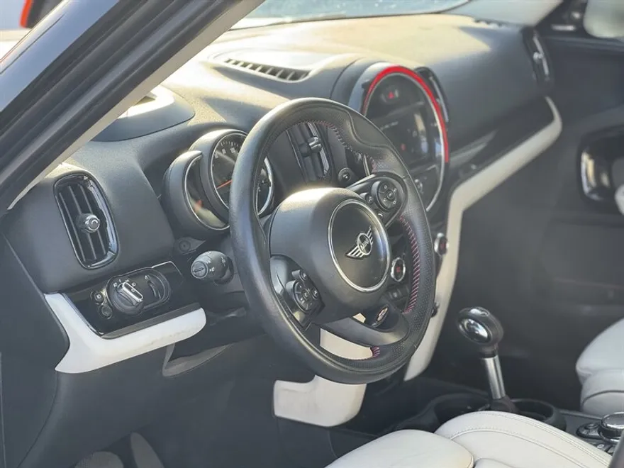 2019 Mini Countryman S photo 1