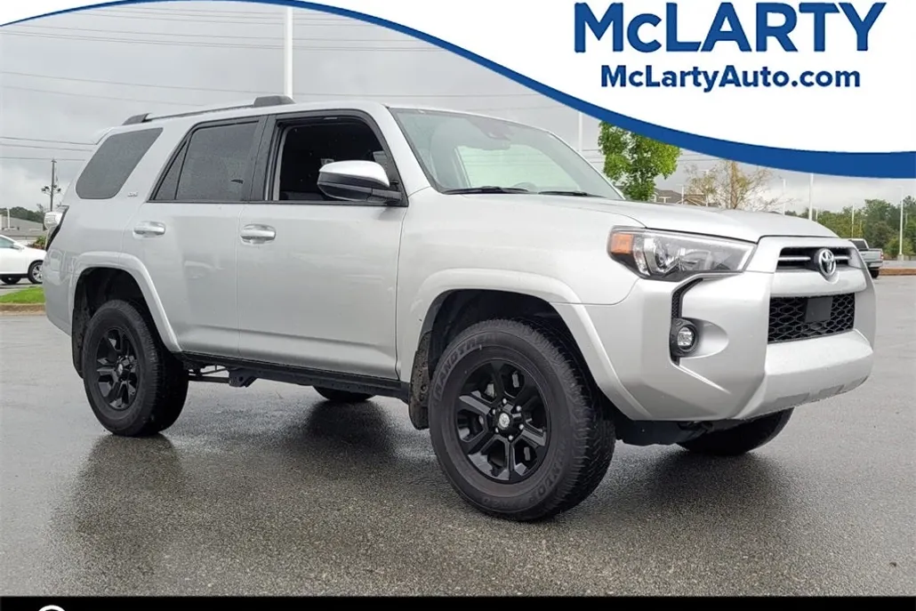 2024 Toyota 4Runner SR5 photo 1