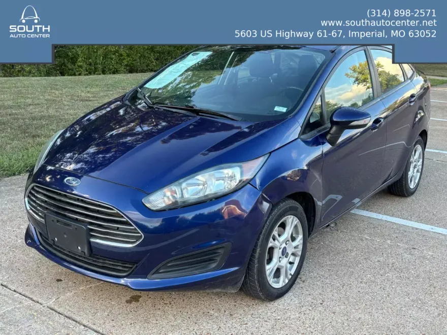 2016 Ford Fiesta SE photo 1
