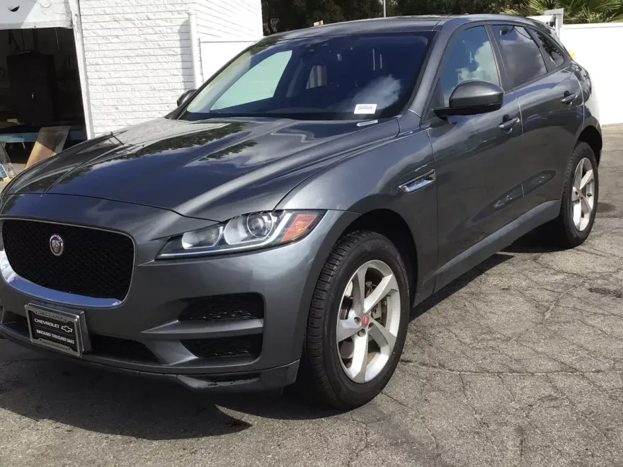 2017 Jaguar F-PACE Premium photo 1