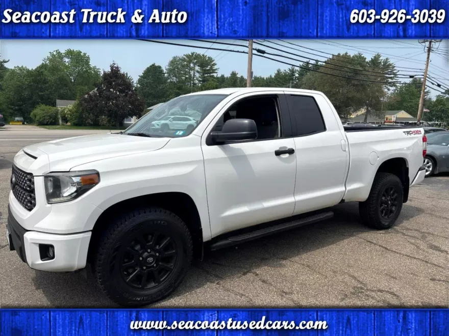 2019 Toyota Tundra SR5 Double Cab photo 1