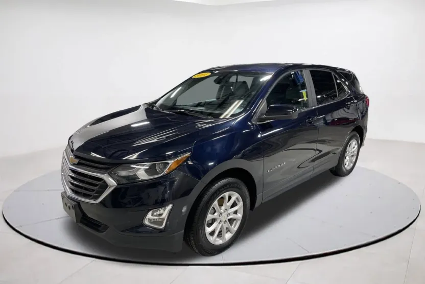 2021 Chevrolet Equinox LT photo 1