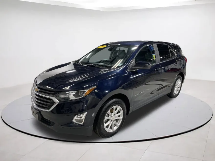2021 Chevrolet Equinox LT photo 1