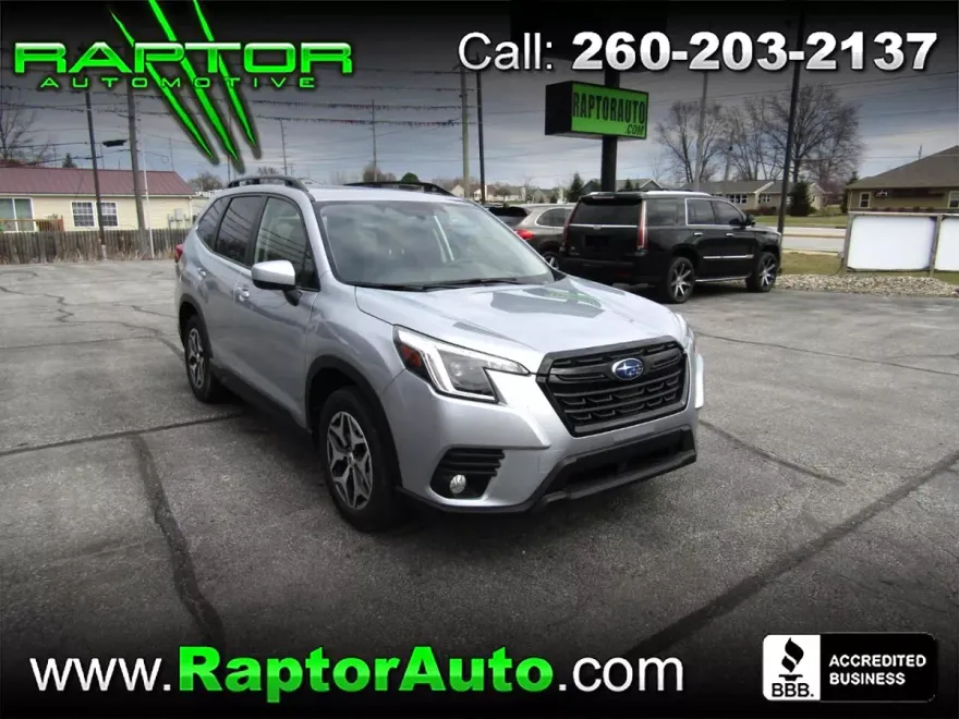 2022 Subaru Forester Premium photo 1
